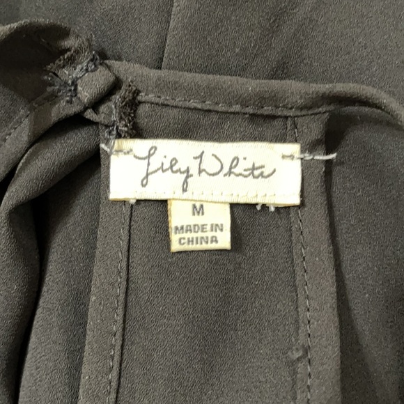 Black halter blouse with keyhole back - Picture 6 of 7